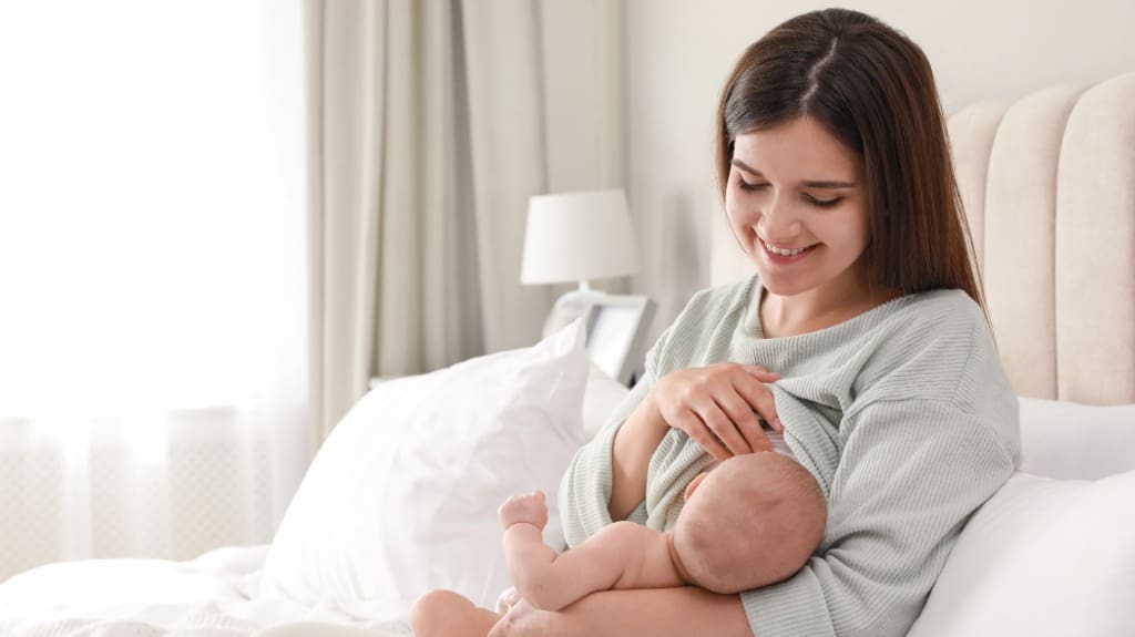 Breastfeeding Basics: Positioning and Latch Tips | Cuddles 2 Crayons